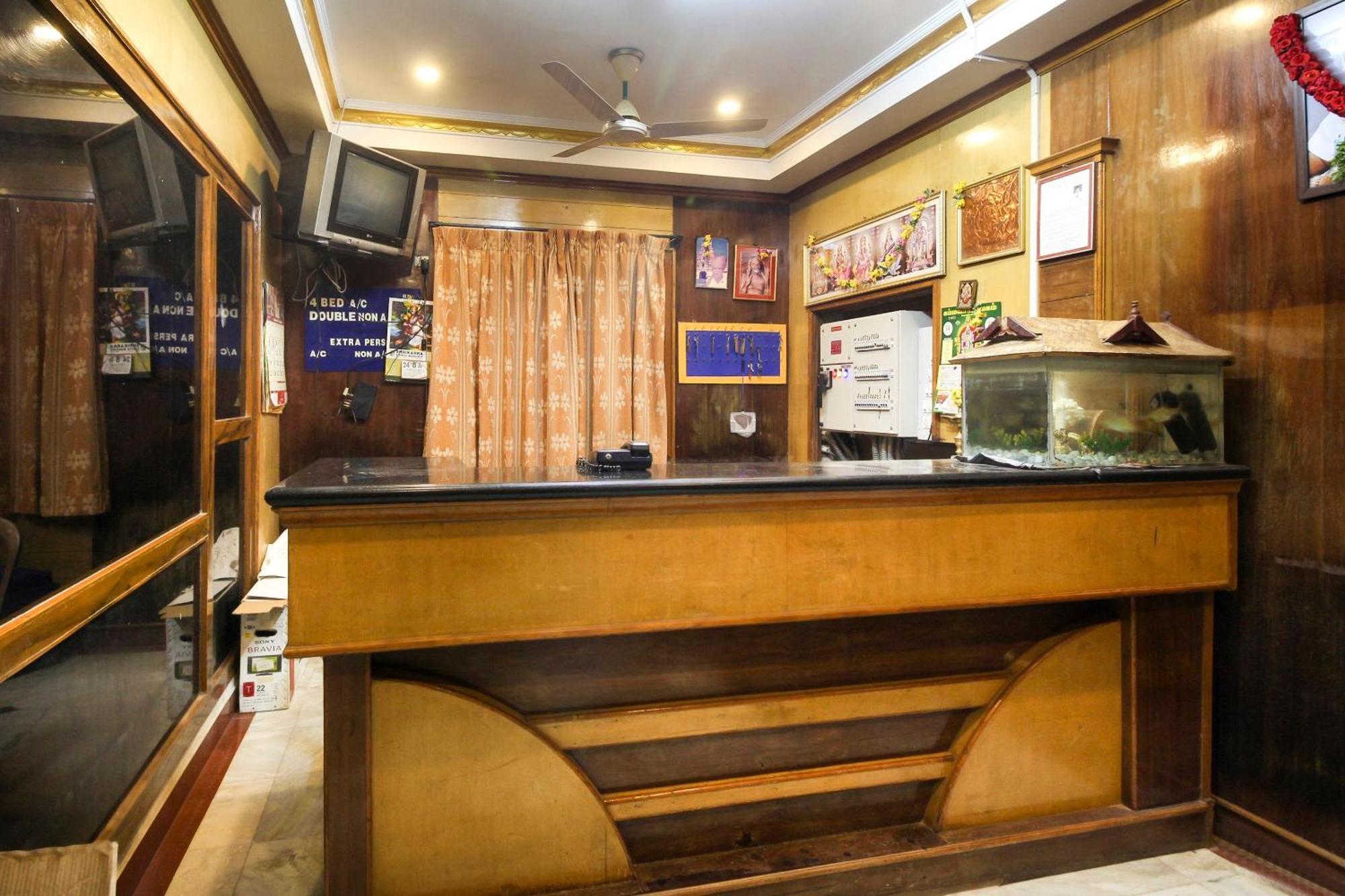 Spot On Jayalakshmi Residency Non Ac Hotel Kovilpatti Eksteriør billede