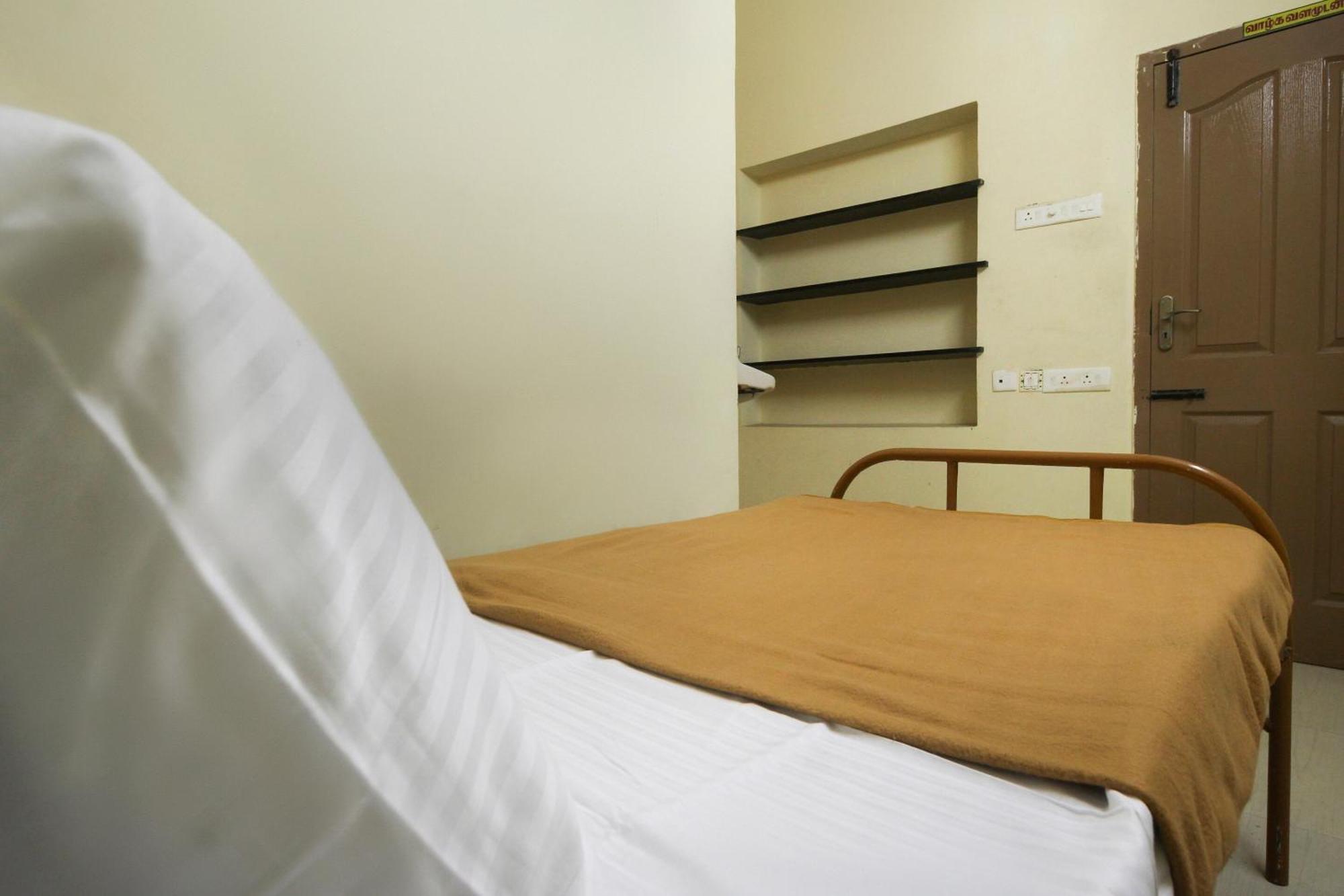 Spot On Jayalakshmi Residency Non Ac Hotel Kovilpatti Eksteriør billede