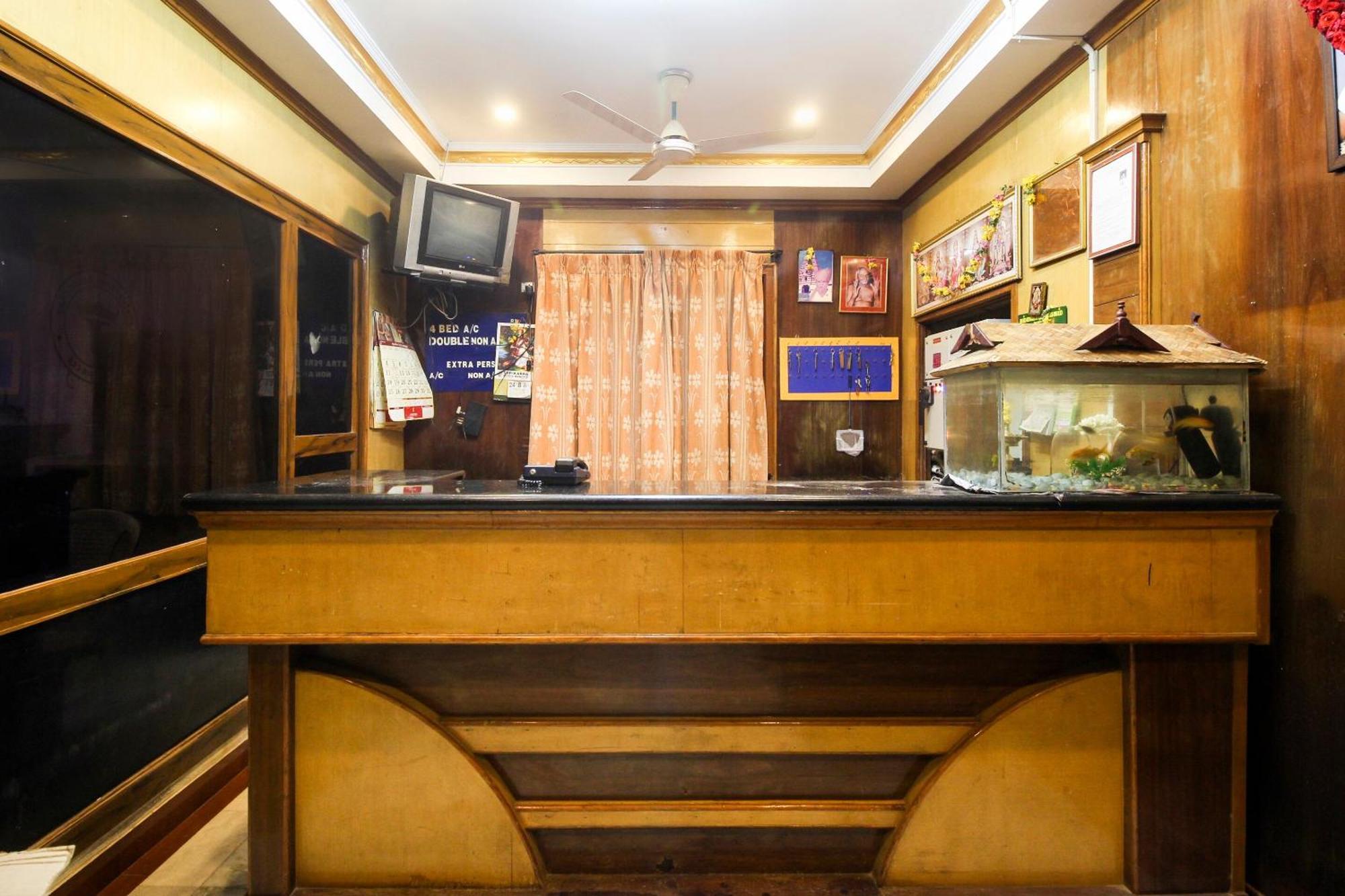 Spot On Jayalakshmi Residency Non Ac Hotel Kovilpatti Eksteriør billede